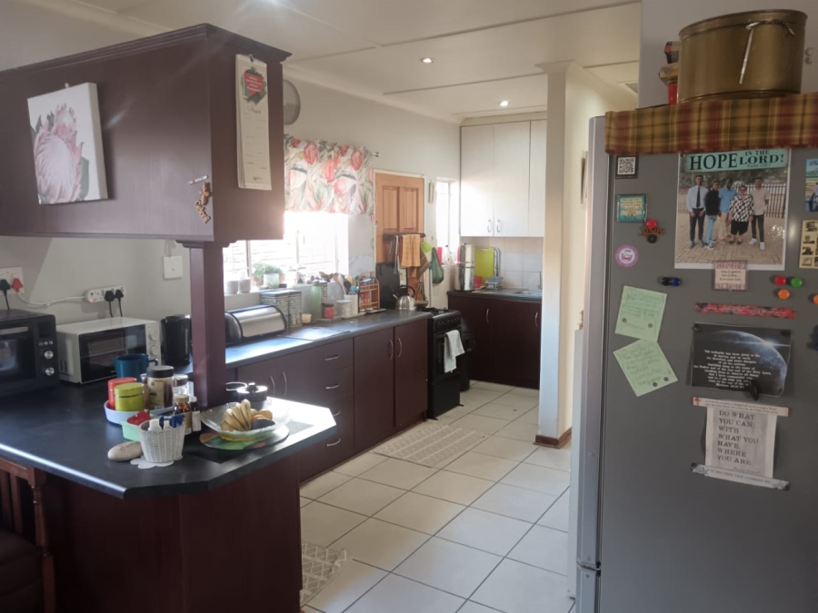 2 Bedroom Property for Sale in Verwoerdpark Northern Cape